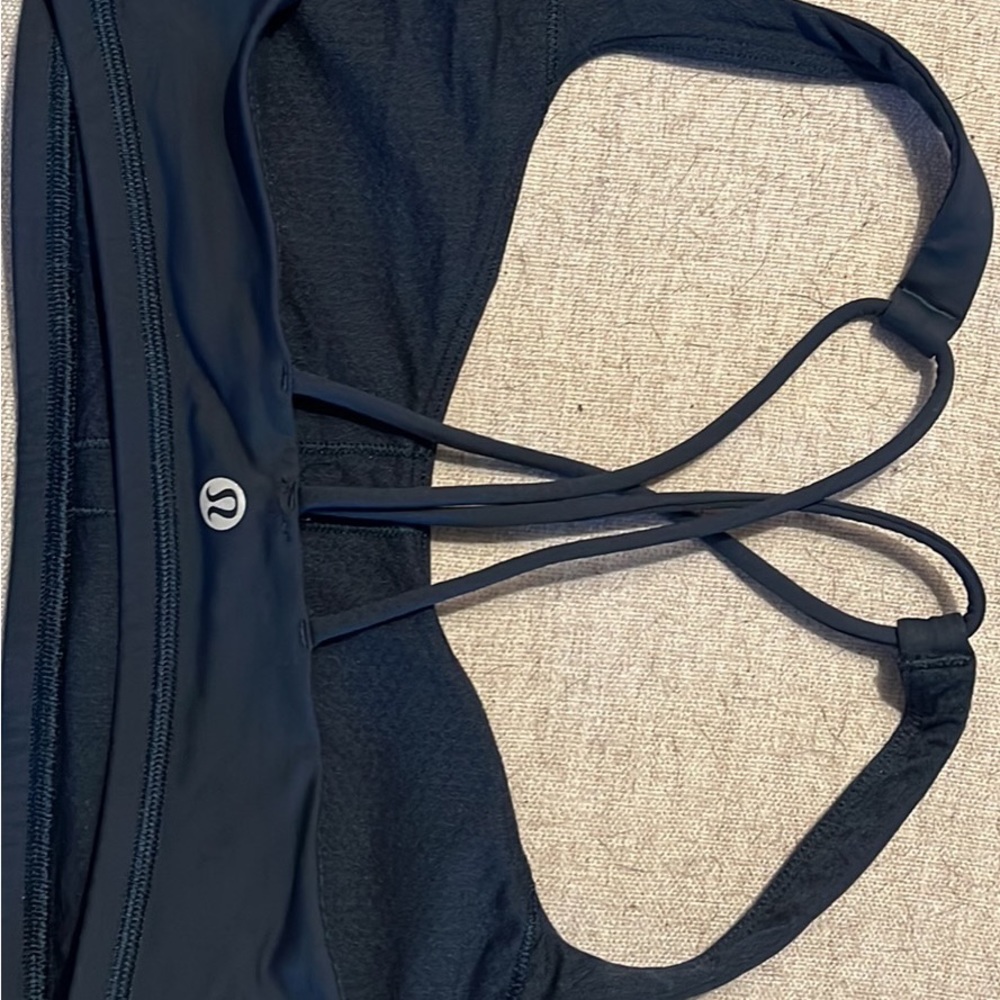 Lululemon Cross Back Sports Bra 6